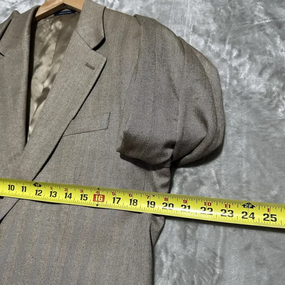Ralph Ralph Lauren Blazer Sport Coat Mens‎ Size 39L Beige 100% Silk Herringbone